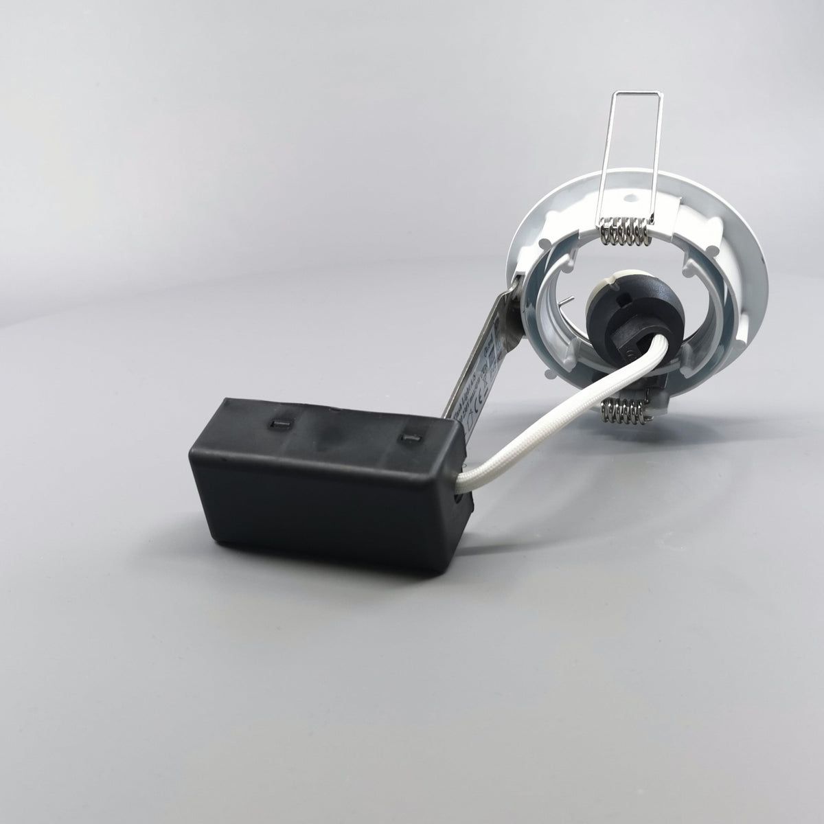 DL-830 230V GU10 max 50W hvid (360° frame 13)