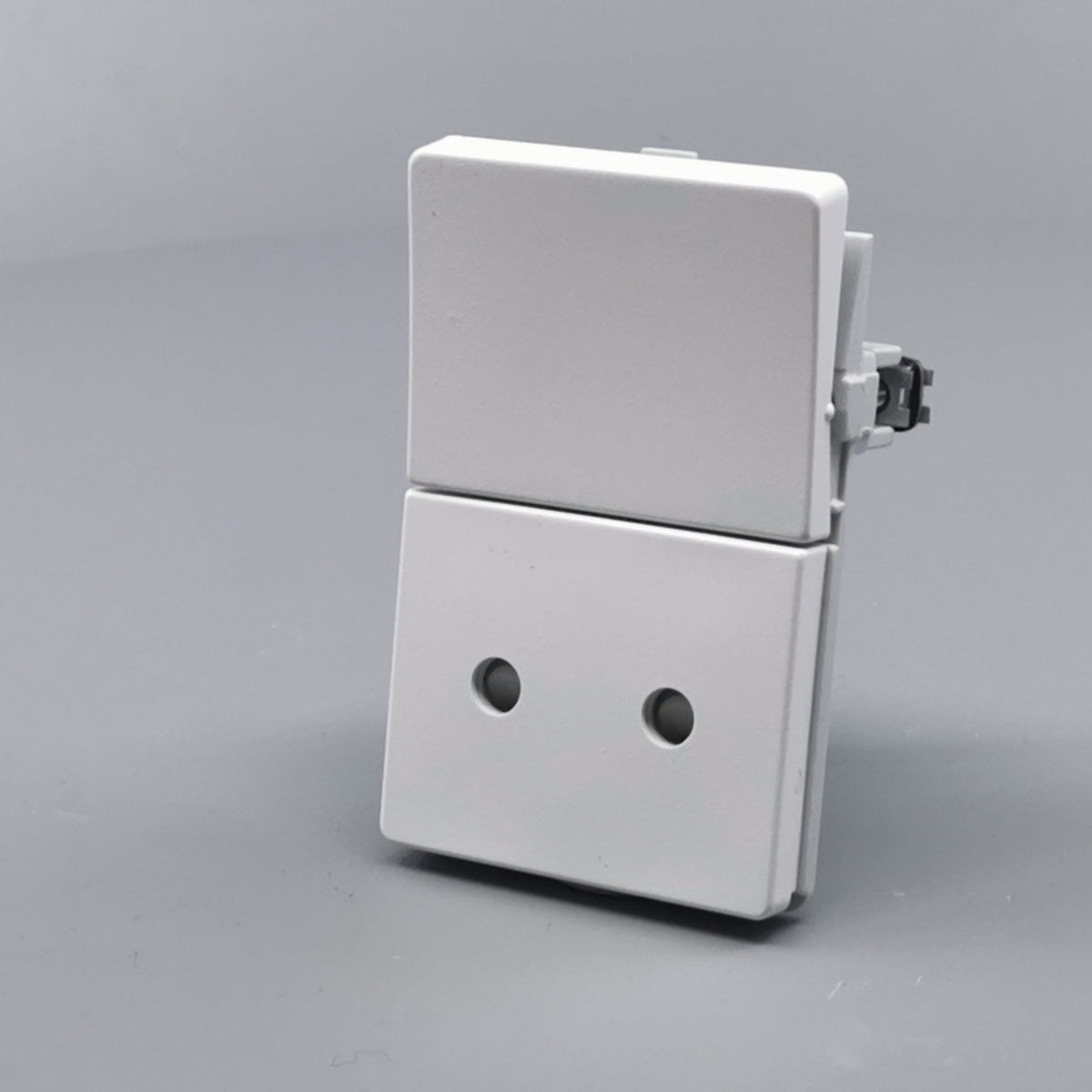 Fuga stikkontakt uden jord med afbryder 1½ modul 2-pol - hvid (360° frame 3)