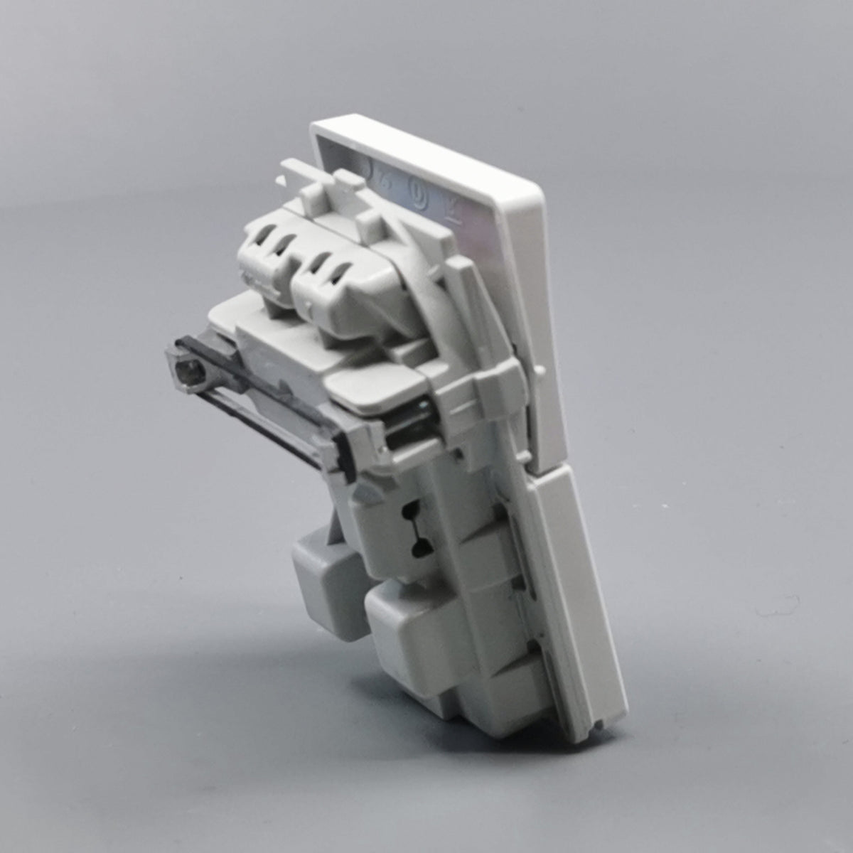 Fuga stikkontakt uden jord med afbryder 1½ modul 2-pol - hvid (360° frame 17)