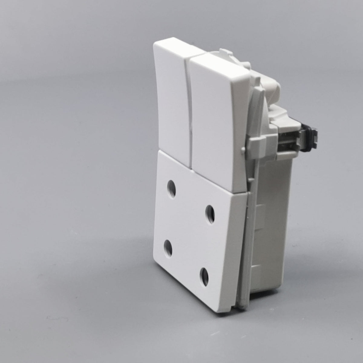 Fuga dobbelt stikkontakt med afbryder 1½ modul 2-pol - hvid (360° frame 5)