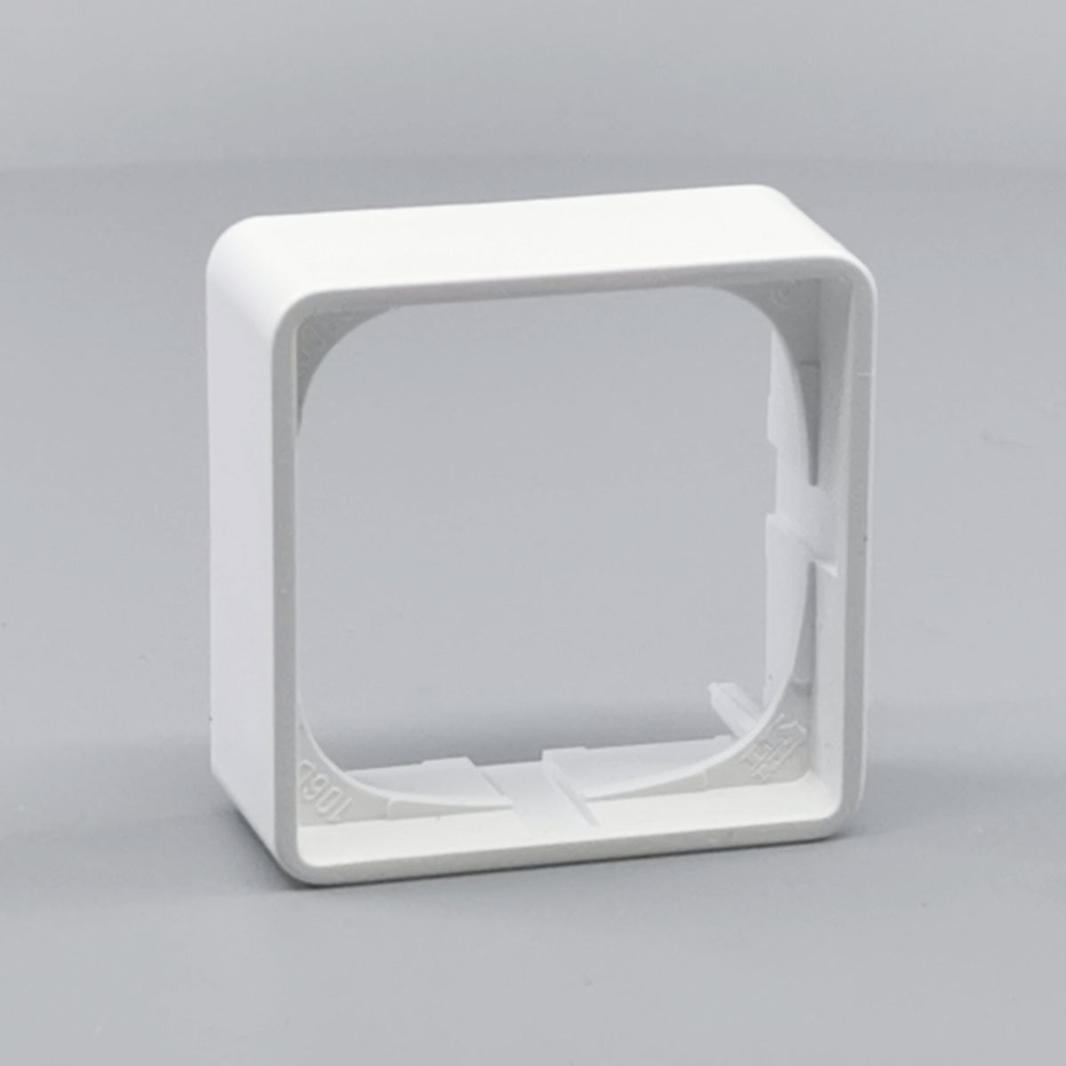 LK Fuga ramme Baseline 50 1m 21mm høj - hvid (360° frame 24)