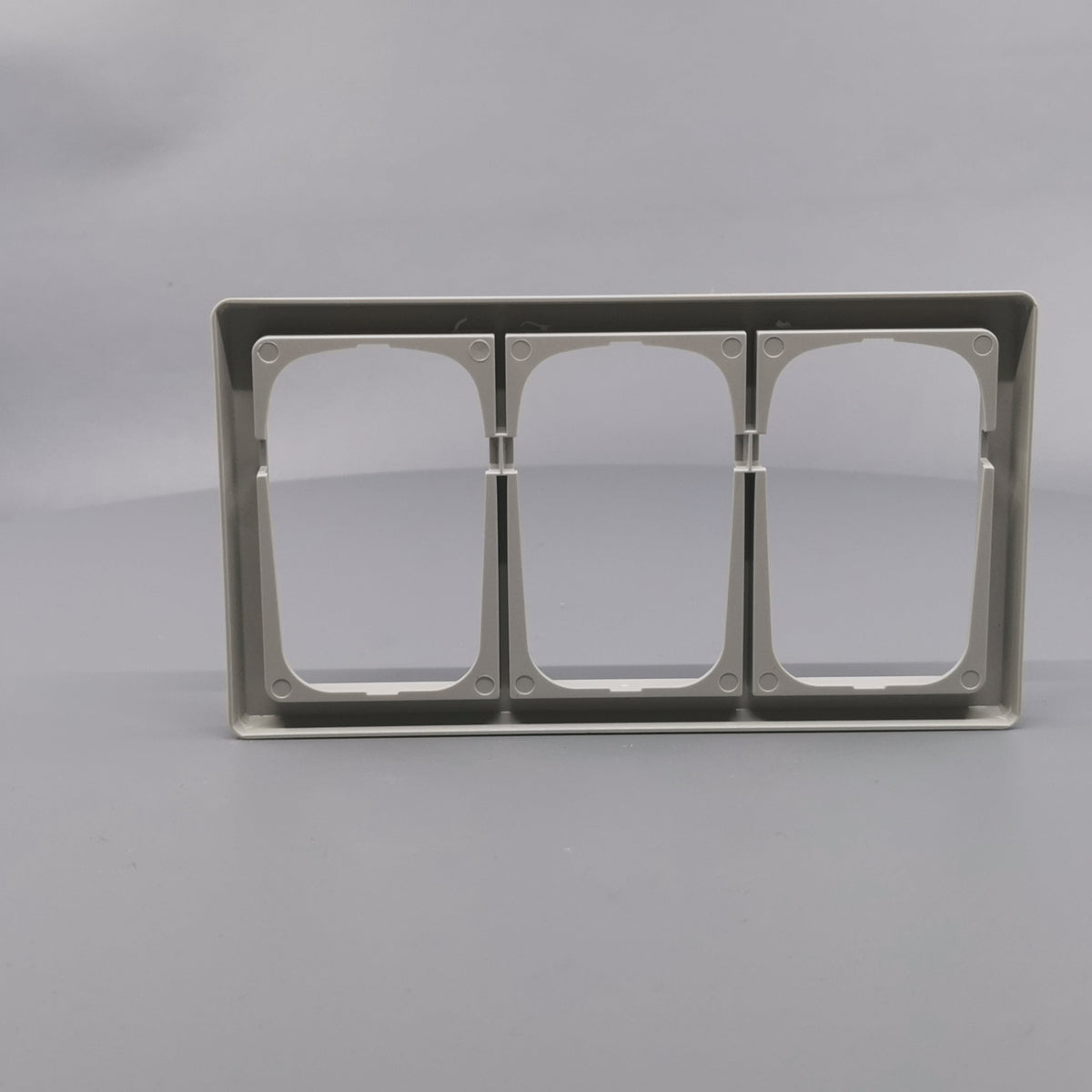 LK Fuga ramme Baseline 63 3x1½m - lysegrå (360° frame 13)