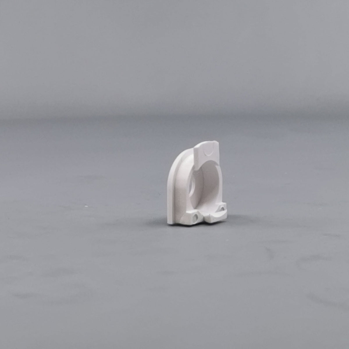 Plasttylle for rund kabel hvid (360° frame 9)