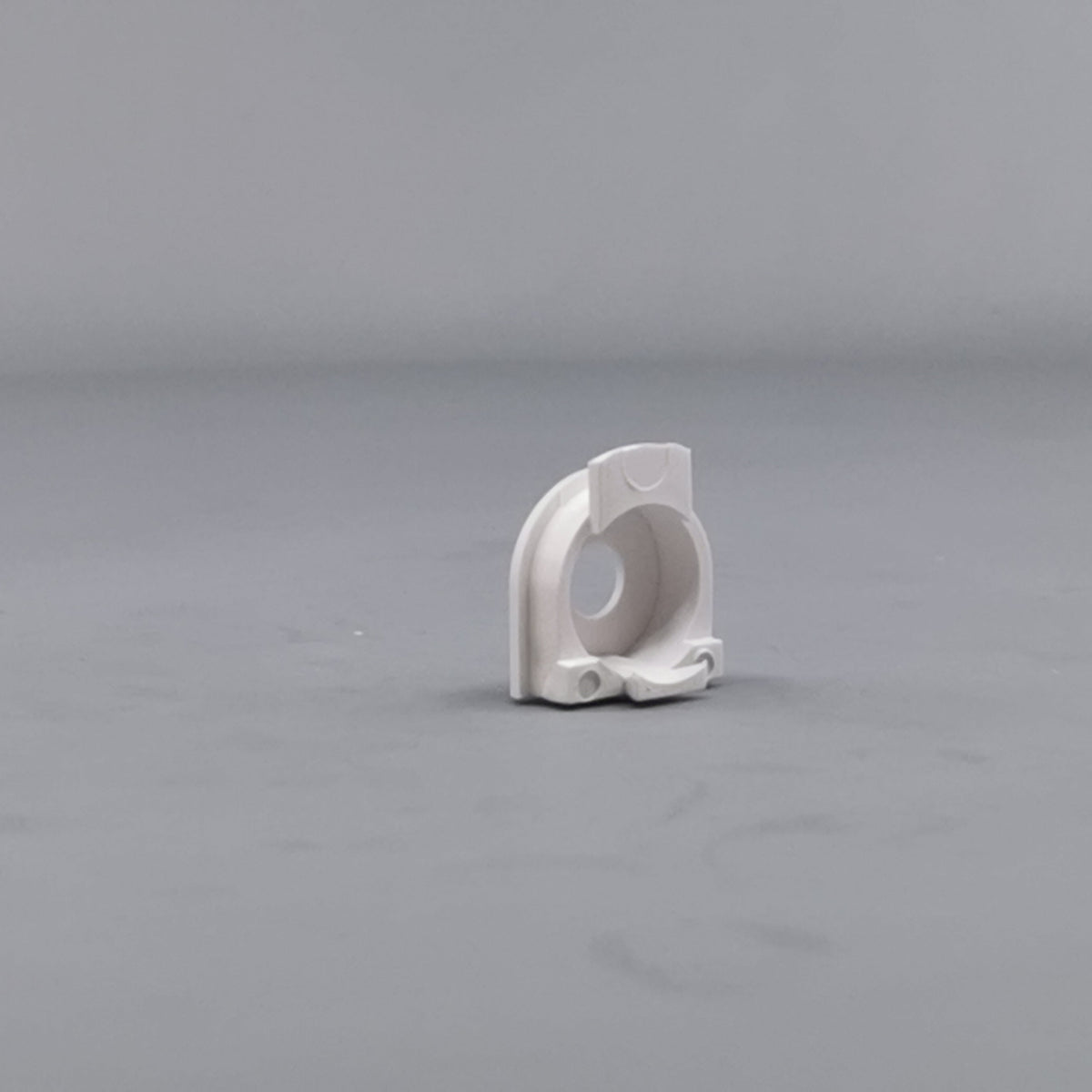 Plasttylle for rund kabel hvid (360° frame 10)