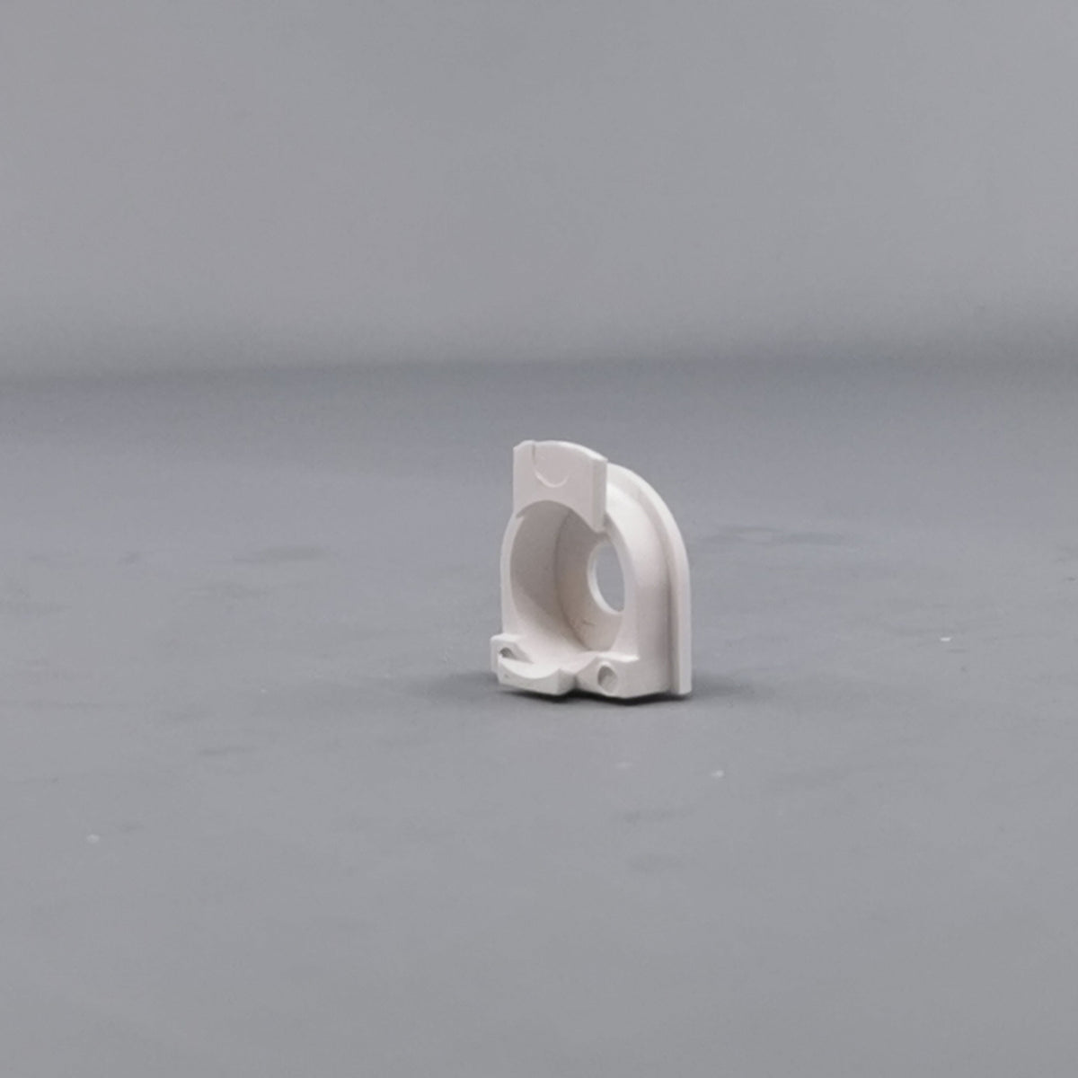 Plasttylle for rund kabel hvid (360° frame 16)
