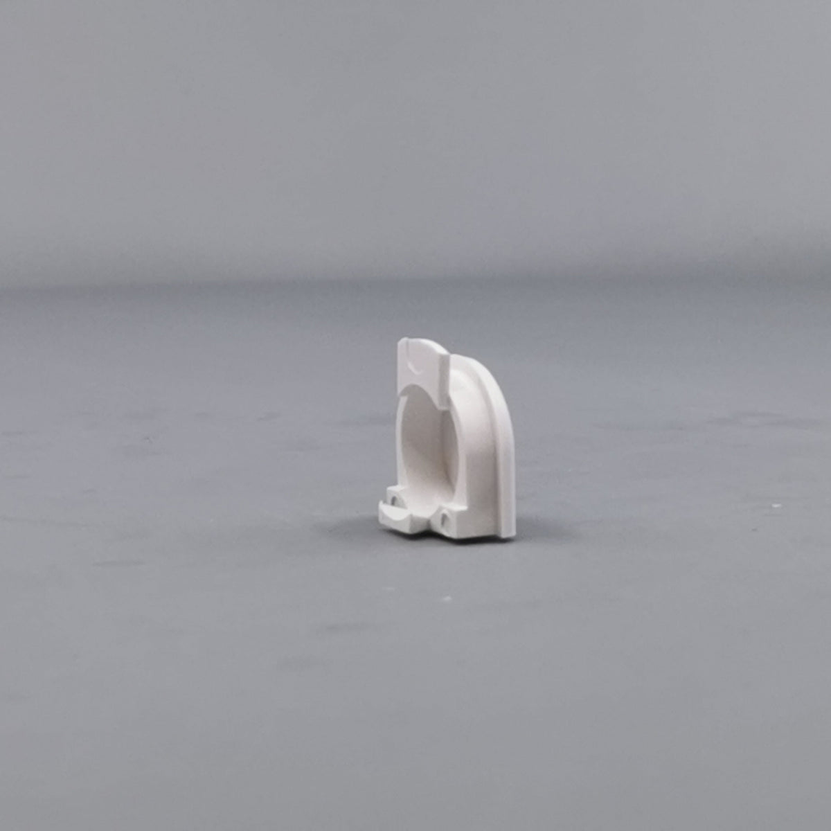 Plasttylle for rund kabel hvid (360° frame 17)