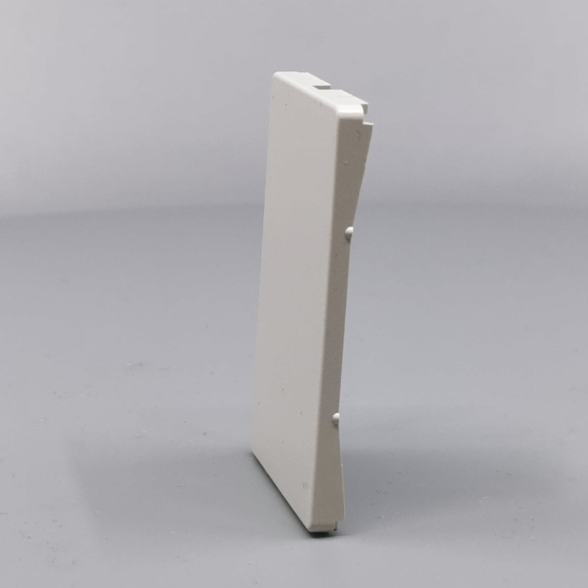 Fuga Afdækning 1½ modul for blænddæksel lysegrå (360° frame 6)