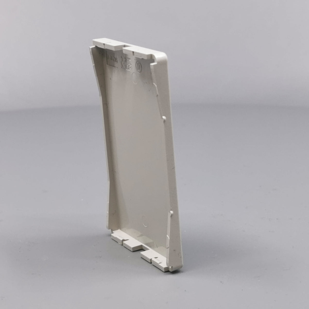 Fuga Afdækning 1½ modul for blænddæksel lysegrå (360° frame 17)