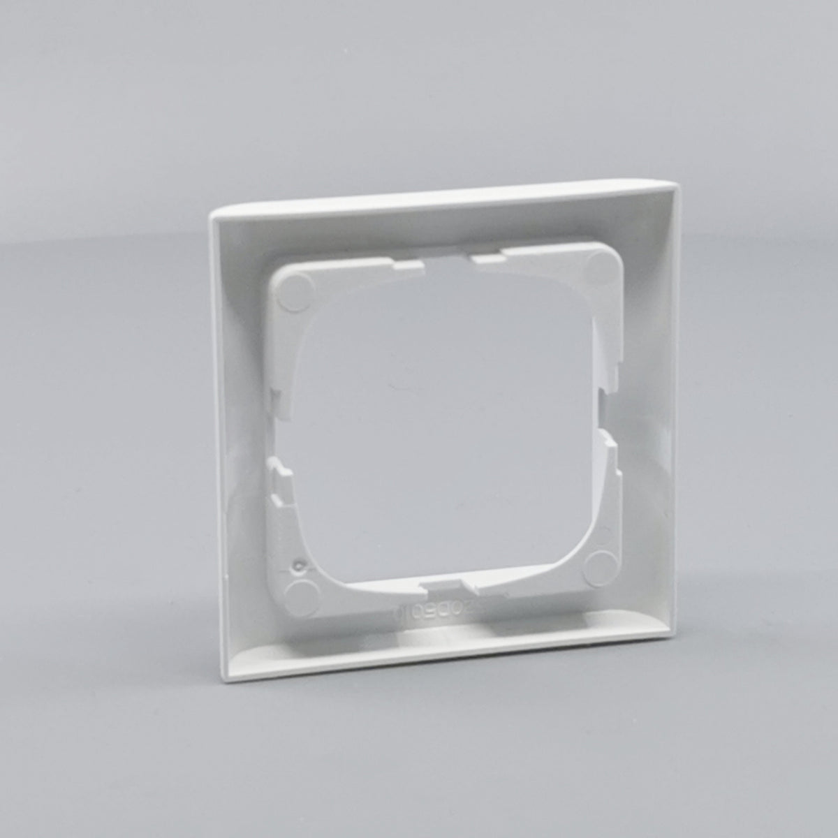 LK Fuga ramme Softline 63 1m - hvid (360° frame 12)