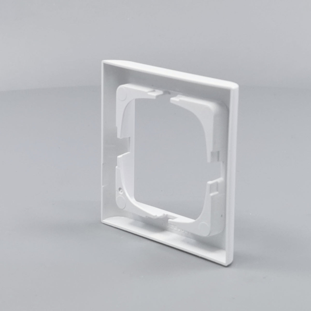 LK Fuga ramme Softline 63 1m - hvid (360° frame 16)