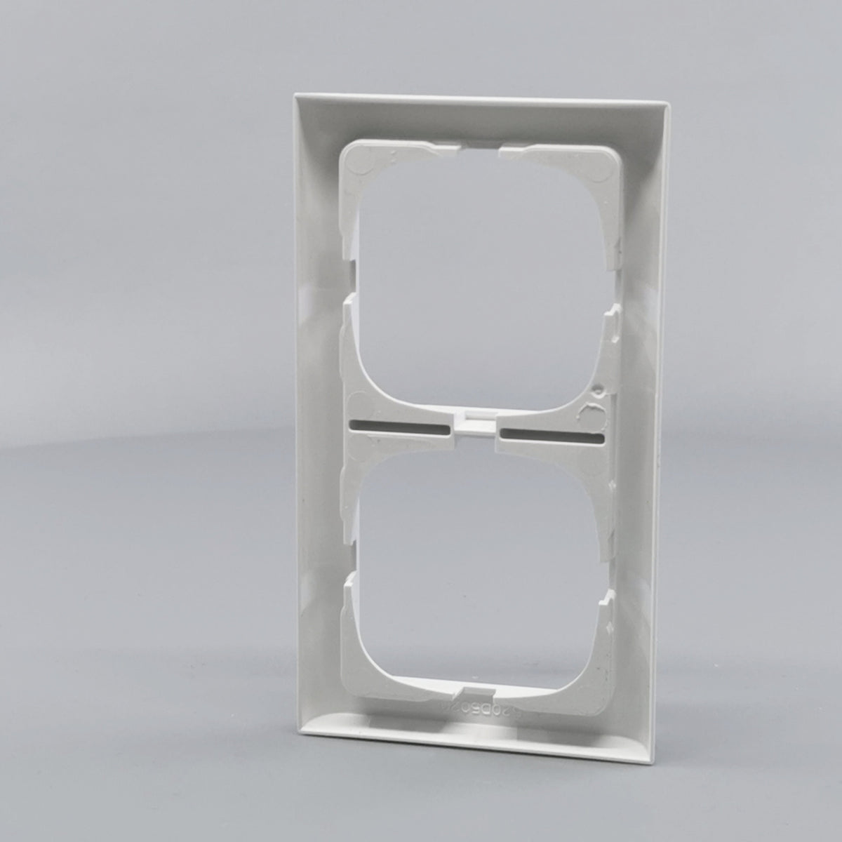 LK Fuga ramme Softline 63 2m lodret - hvid (360° frame 14)