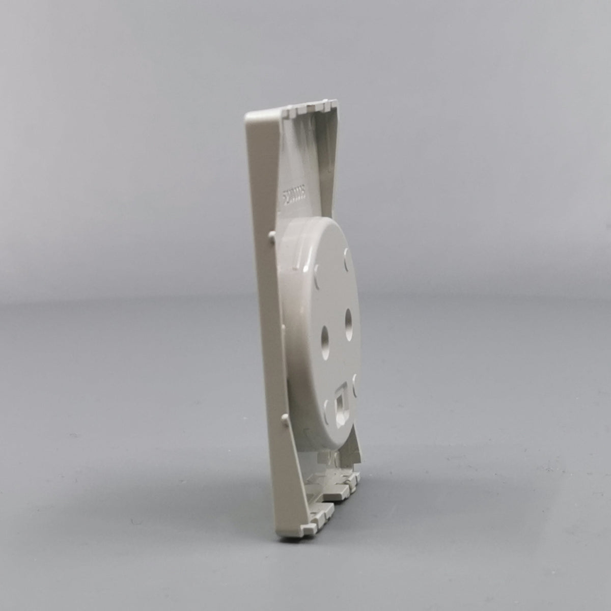 Fuga Afdækning for stikkontakt 1½ modul lysegrå (360° frame 8)