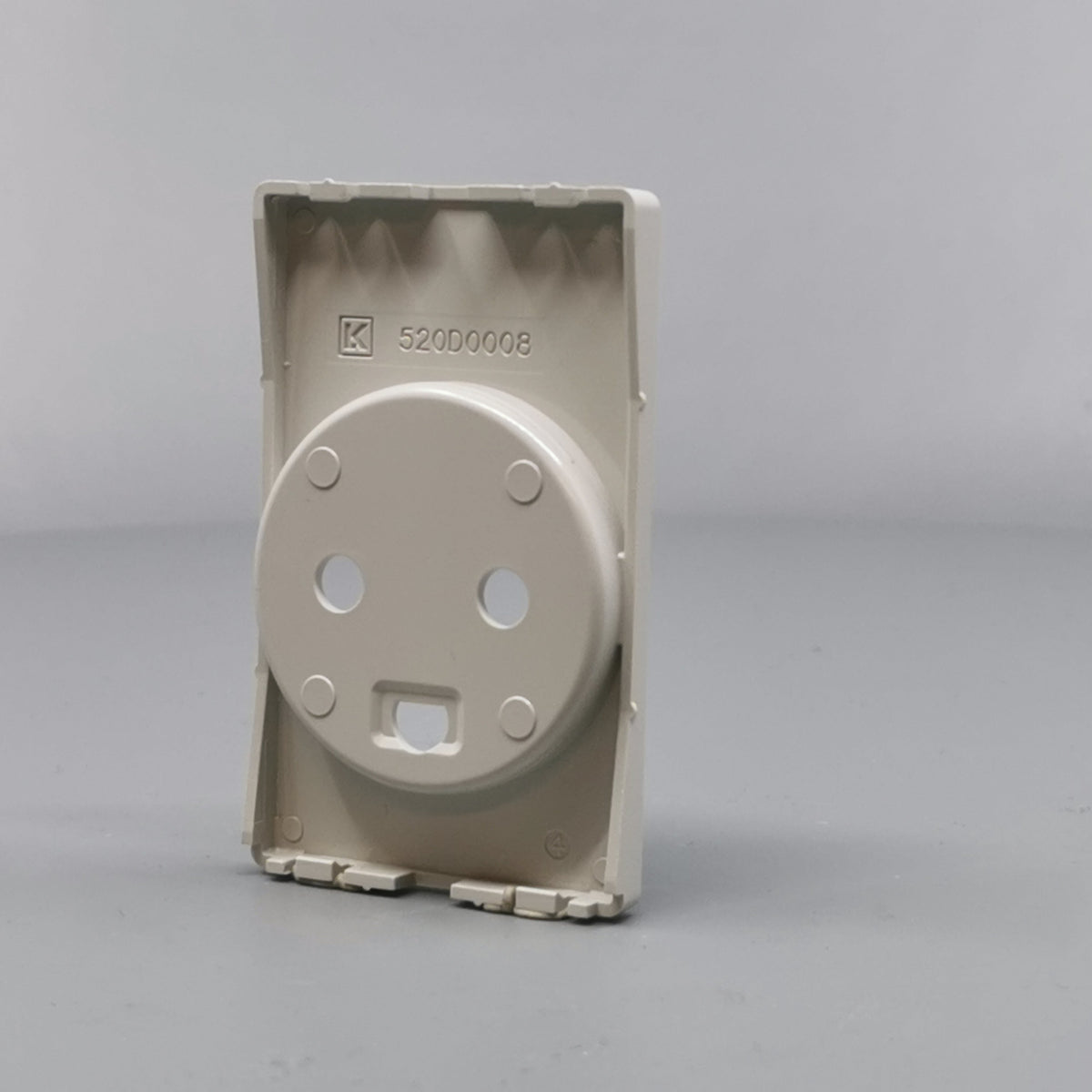 Fuga Afdækning for stikkontakt 1½ modul lysegrå (360° frame 15)