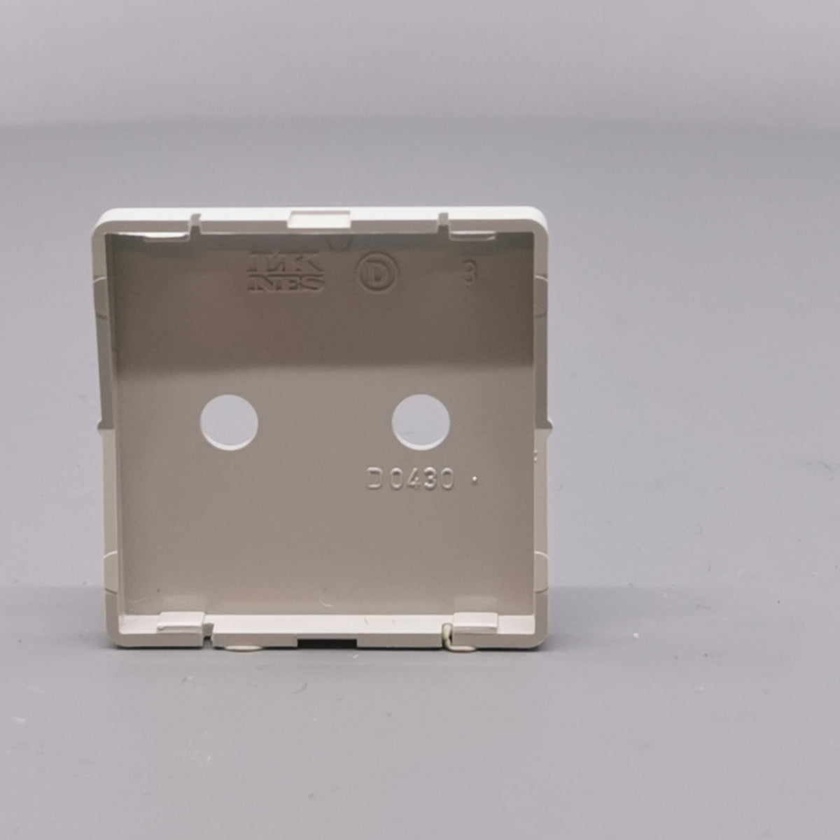 FUGA afdækning for stikkontakt 1m. u. j - gl type (360° frame 13)