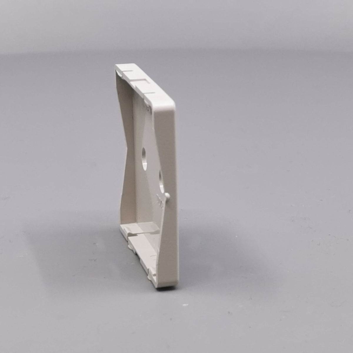 FUGA afdækning for stikkontakt 1m. u. j - gl type (360° frame 18)