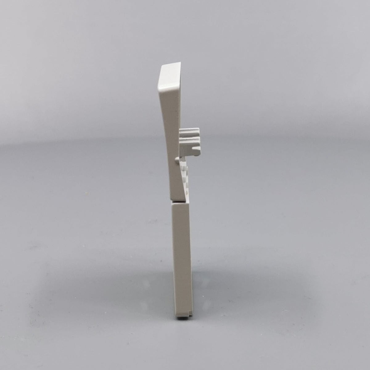 Fuga Tangent stikkontakt uden jord lysegrå (360° frame 7)