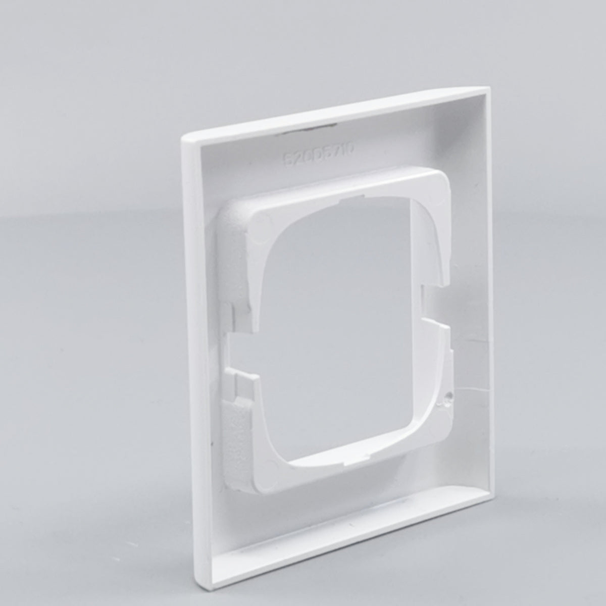 LK Fuga ramme Softline 68 1m - hvid (360° frame 10)