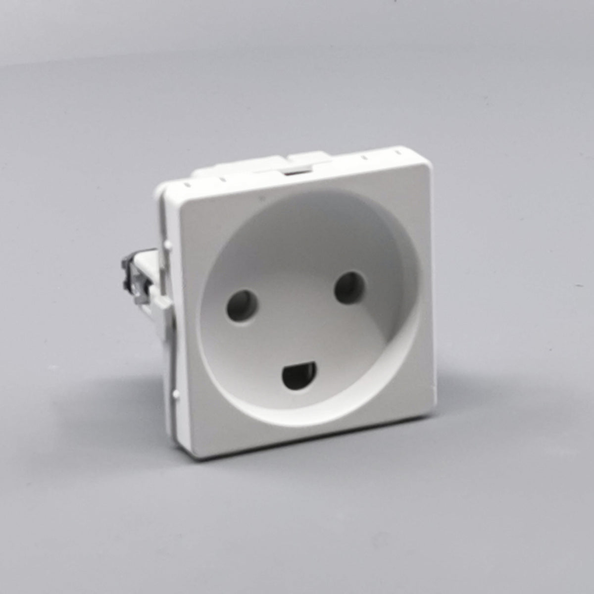 Fuga stikkontakt med jord 1 modul 2-pol - hvid (360° frame 23)