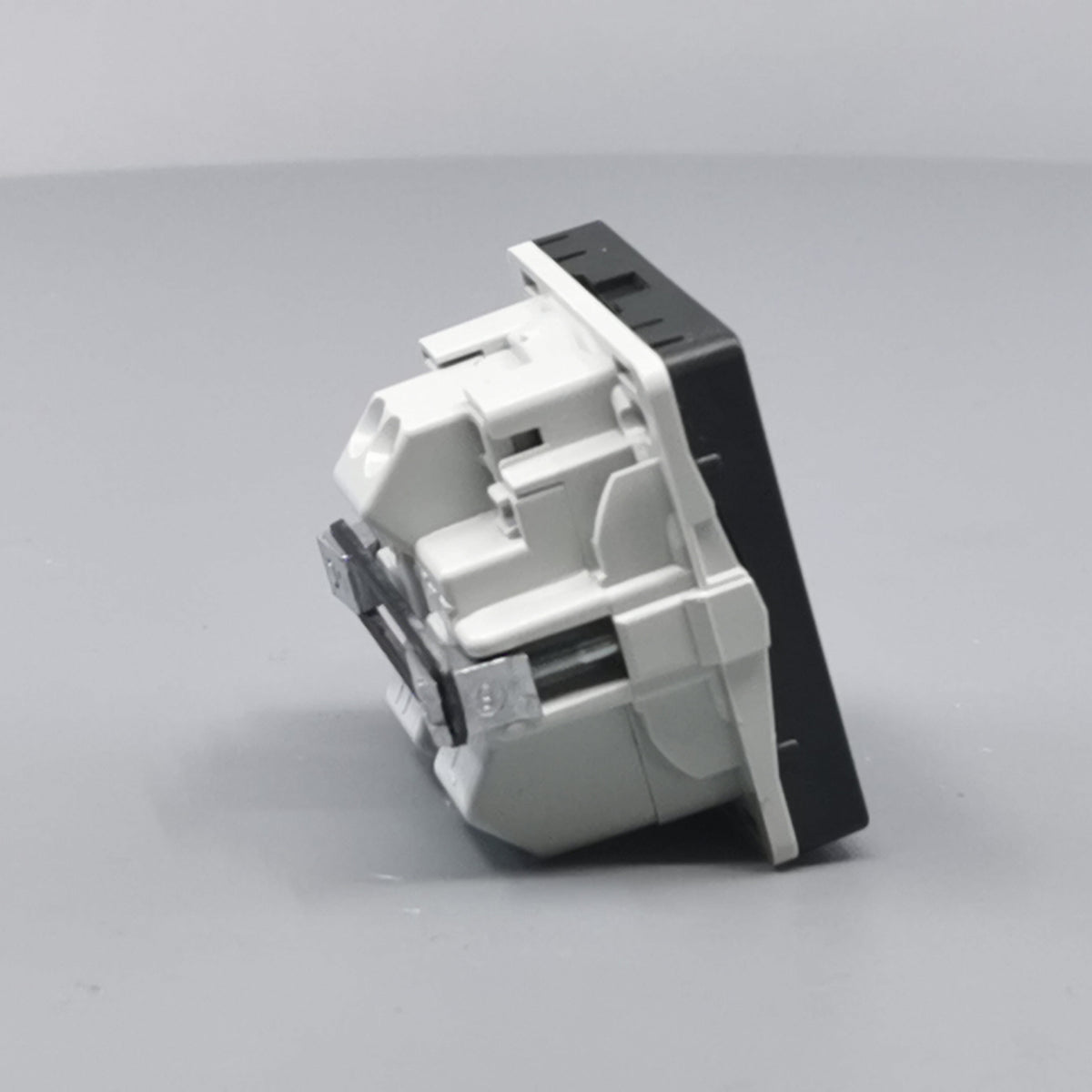 LK Fuga stikkontakt 1 modul m LED -lampe koksgrå (360° frame 18)