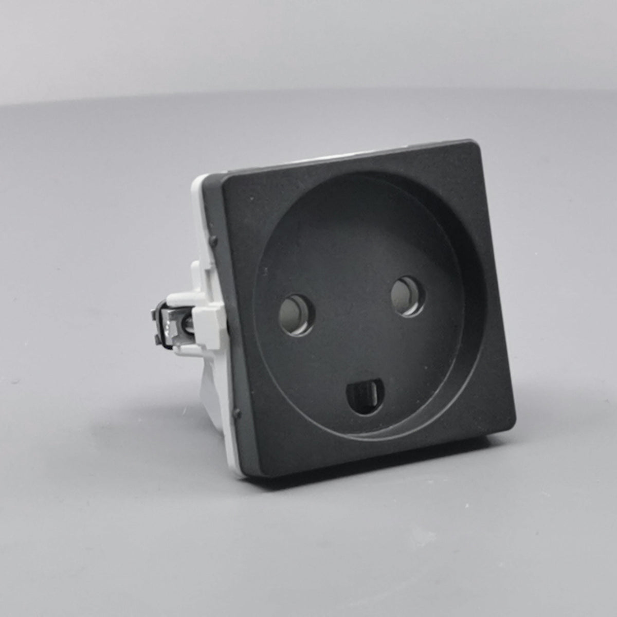 LK Fuga stikkontakt 1 modul m LED -lampe koksgrå (360° frame 23)