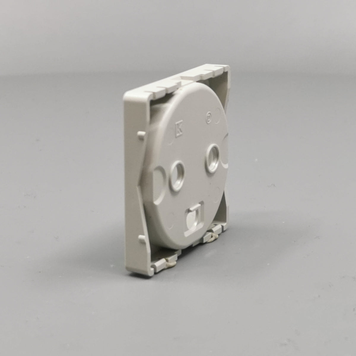 Fuga Afdækning for stikkontakt 1 modul lysegrå (360° frame 9)