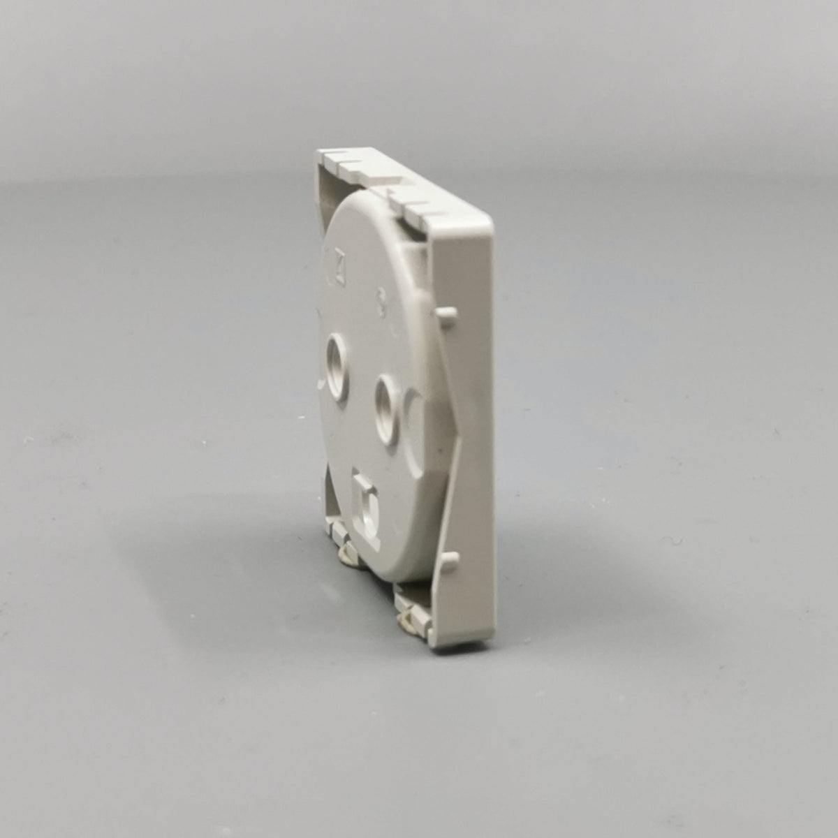 Fuga Afdækning for stikkontakt 1 modul lysegrå (360° frame 18)