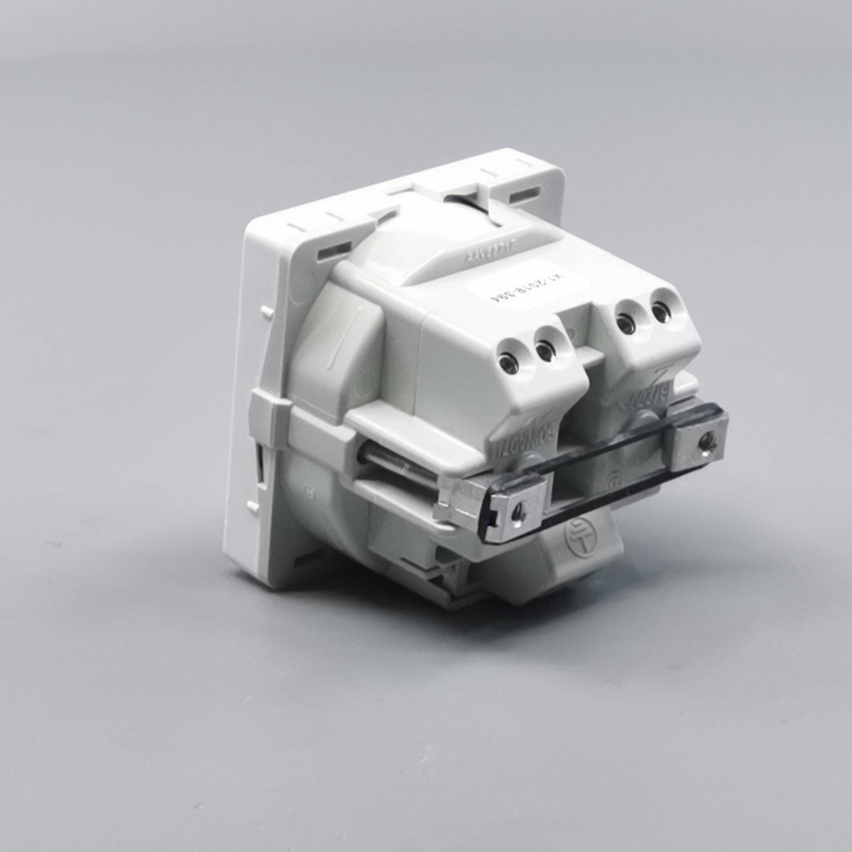 Fuga stikkontakt m. pindjord 1 modul 2-pol - hvid (360° frame 10)