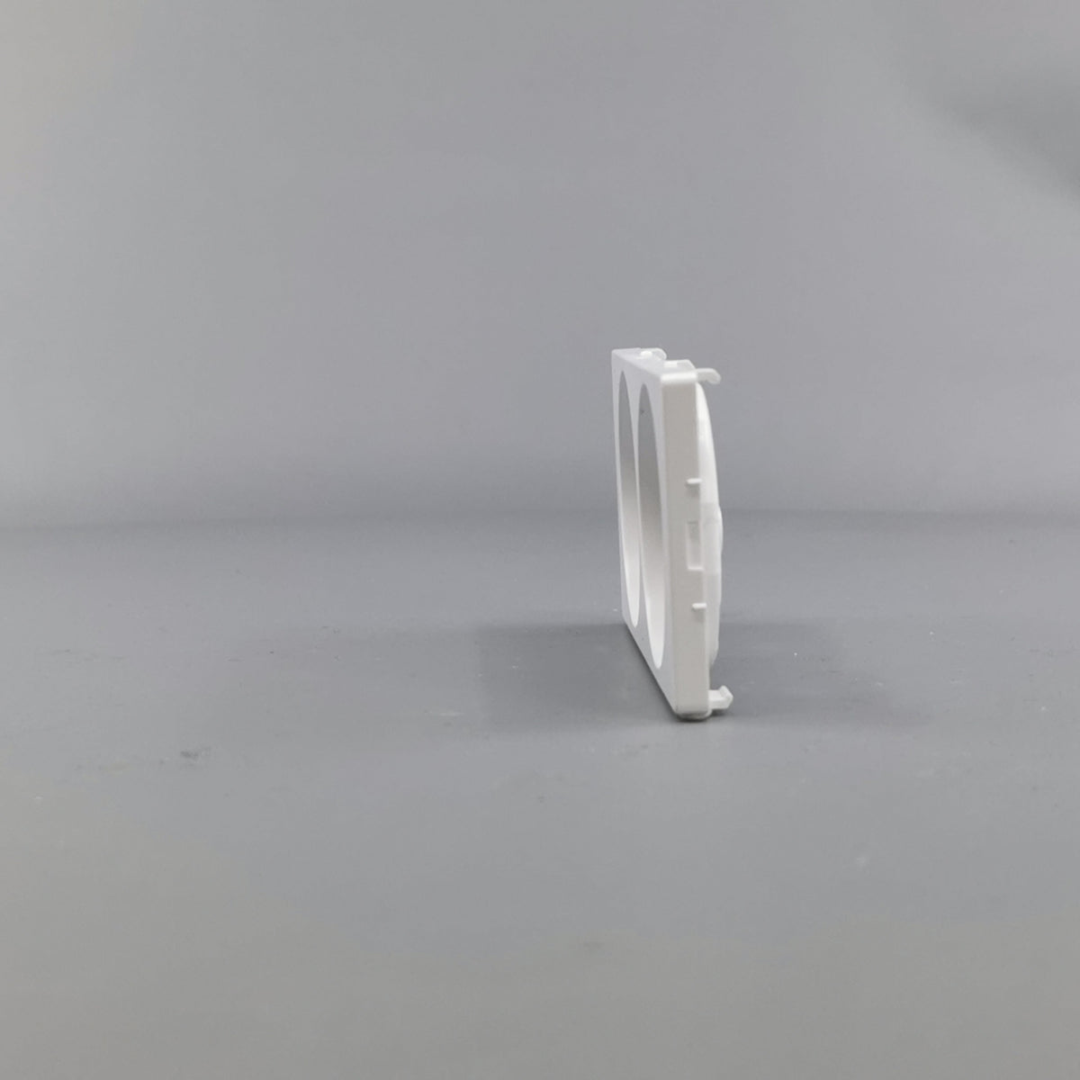 LK FUGA tangent stikkontakt 2 M, 2-pol med jord hv (360° frame 7)