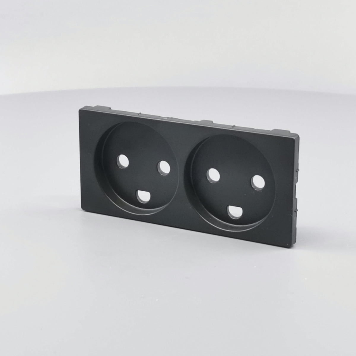 LK FUGA tangent stikkontakt 2 M, 2-pol med jord kg (360° frame 3)
