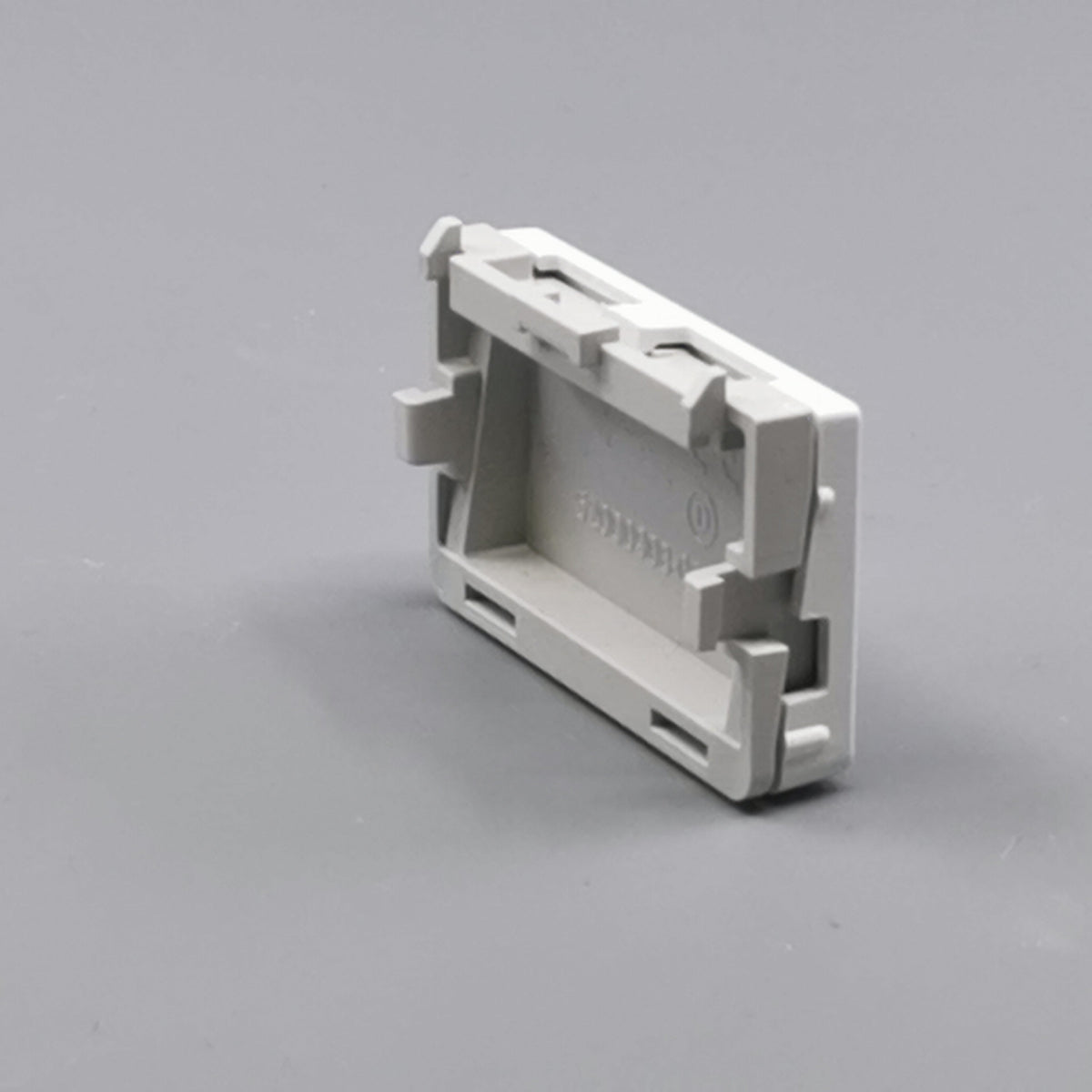 Fuga blænddæksel til 1½ modul ramme - hvid (360° frame 17)