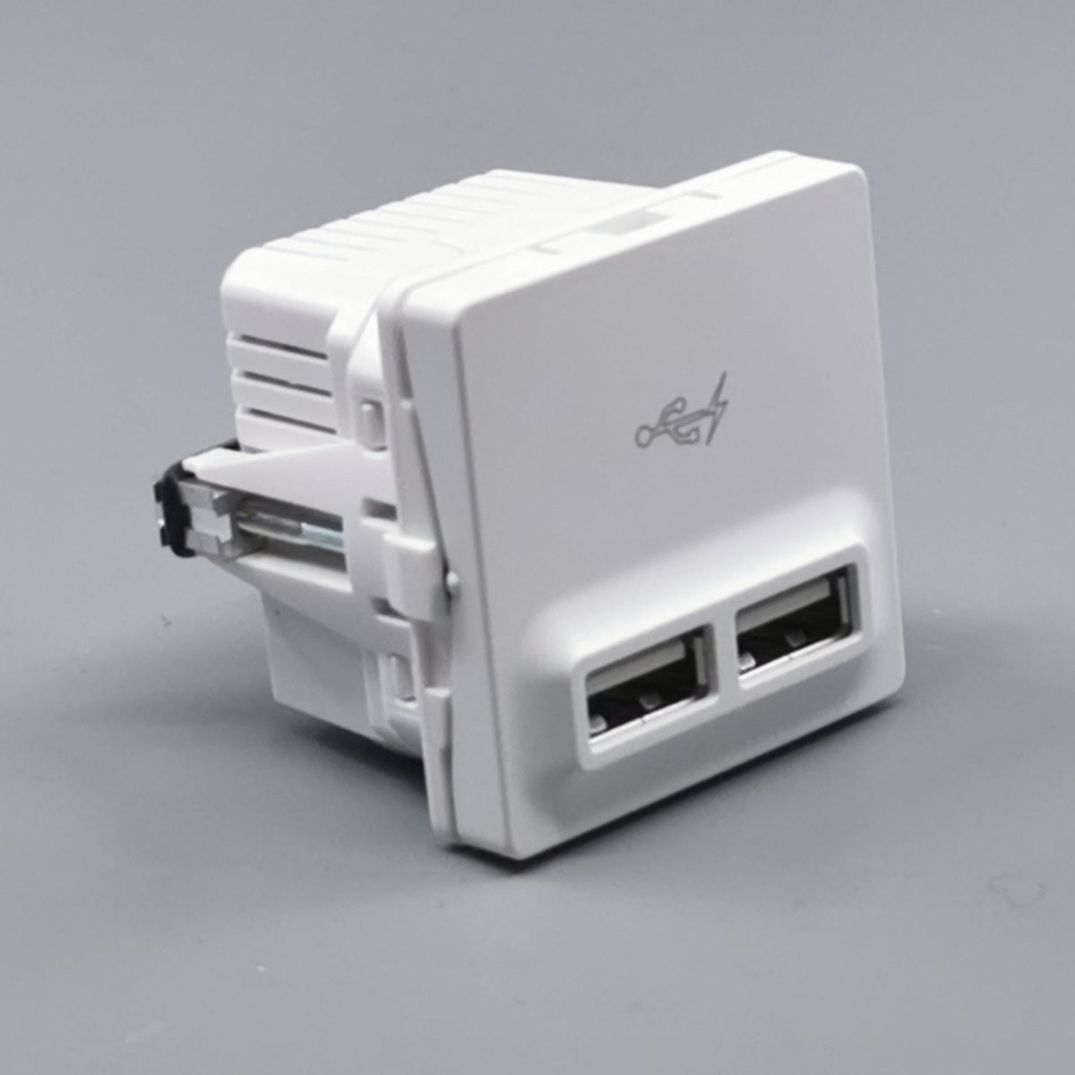 Fuga 2xUSB lader 2,1A 1 modul - hvid (360° frame 22)