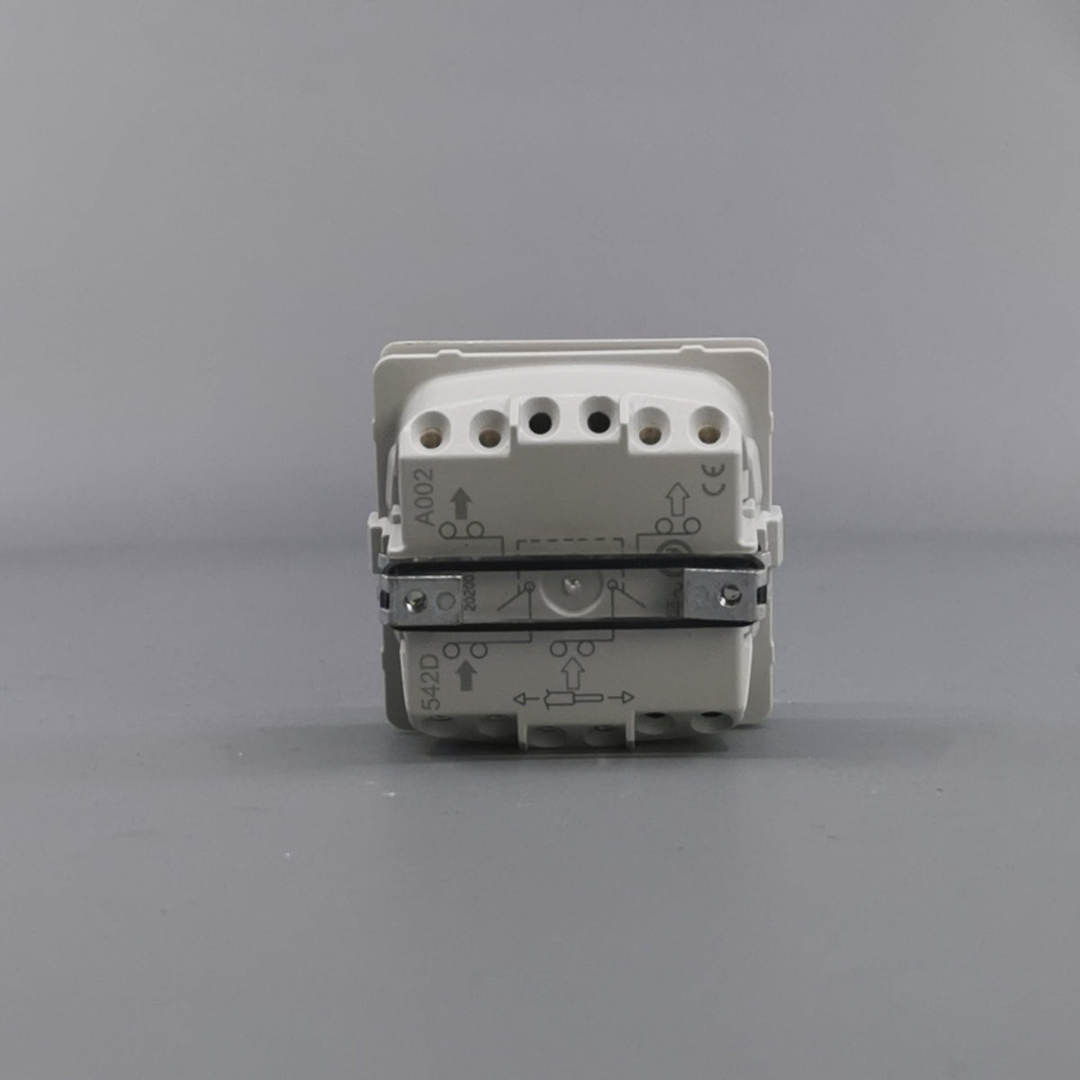 LK Fuga afbryder 2-pol 440V 16A - hvid (360° frame 13)