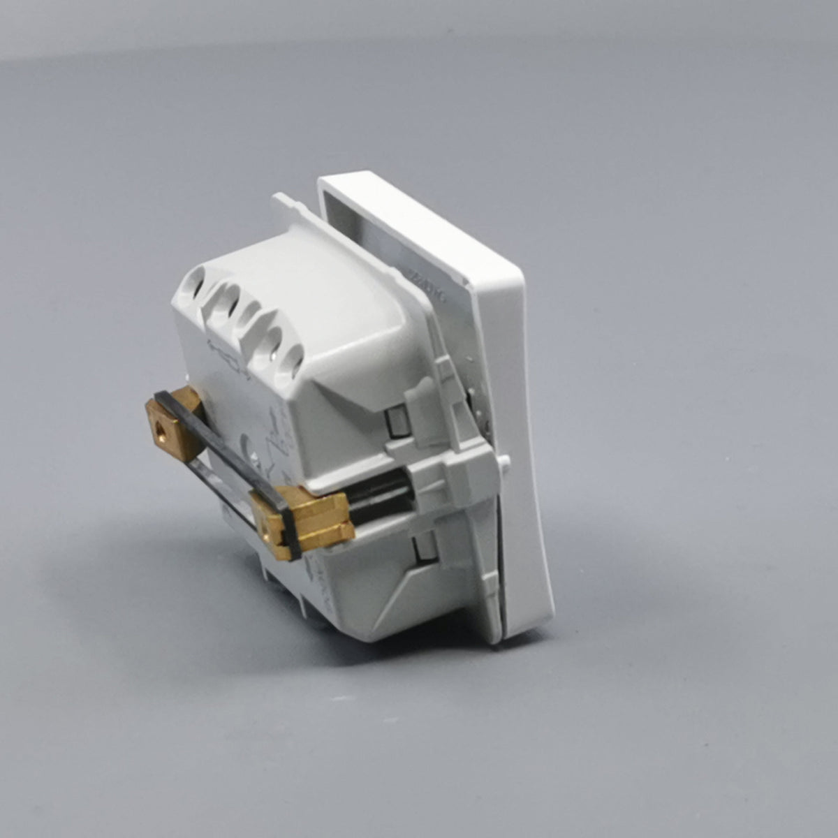 LK Fuga korrespondance afbryder 16A - hvid (360° frame 17)