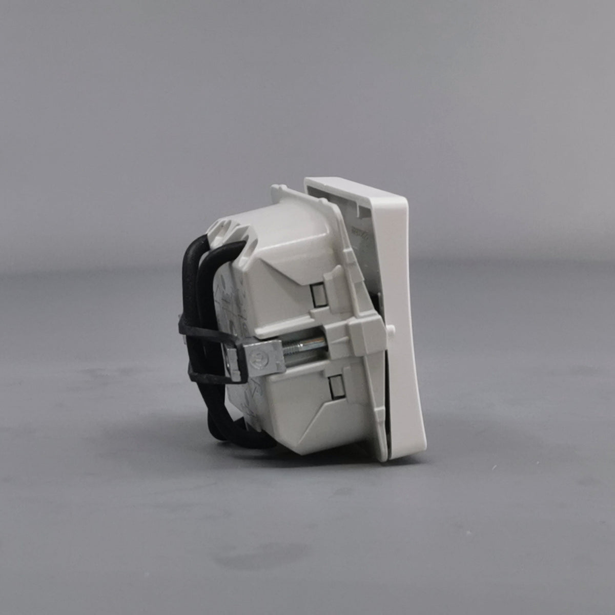 LK Fuga krydsning afbryder 16A - hvid (360° frame 18)