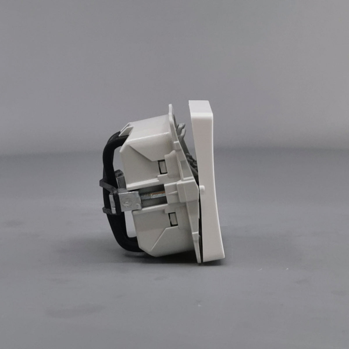 LK Fuga krydsning afbryder 16A - hvid (360° frame 19)