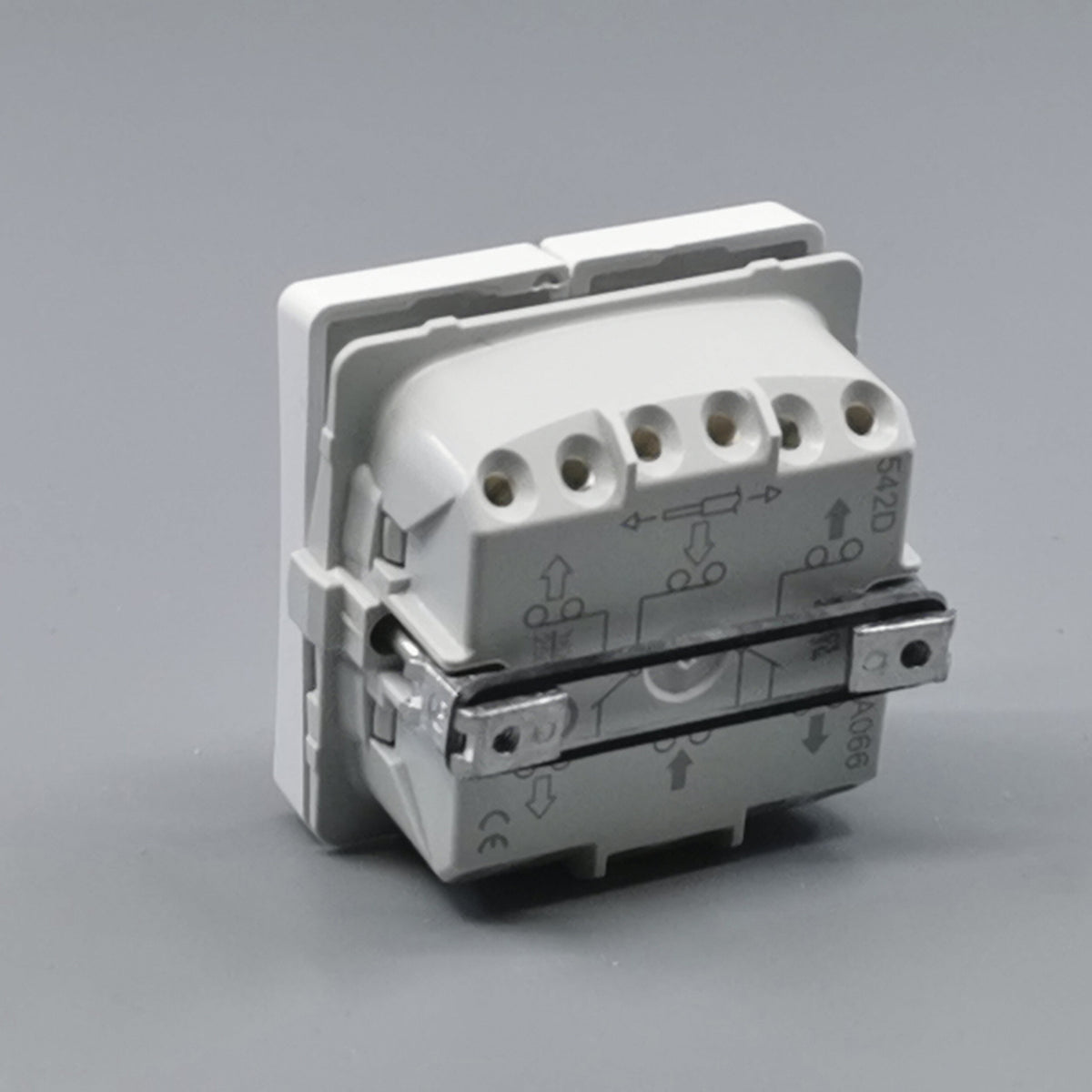 LK Fuga dobbelt korrespondance afbryder 16A - hvid (360° frame 11)