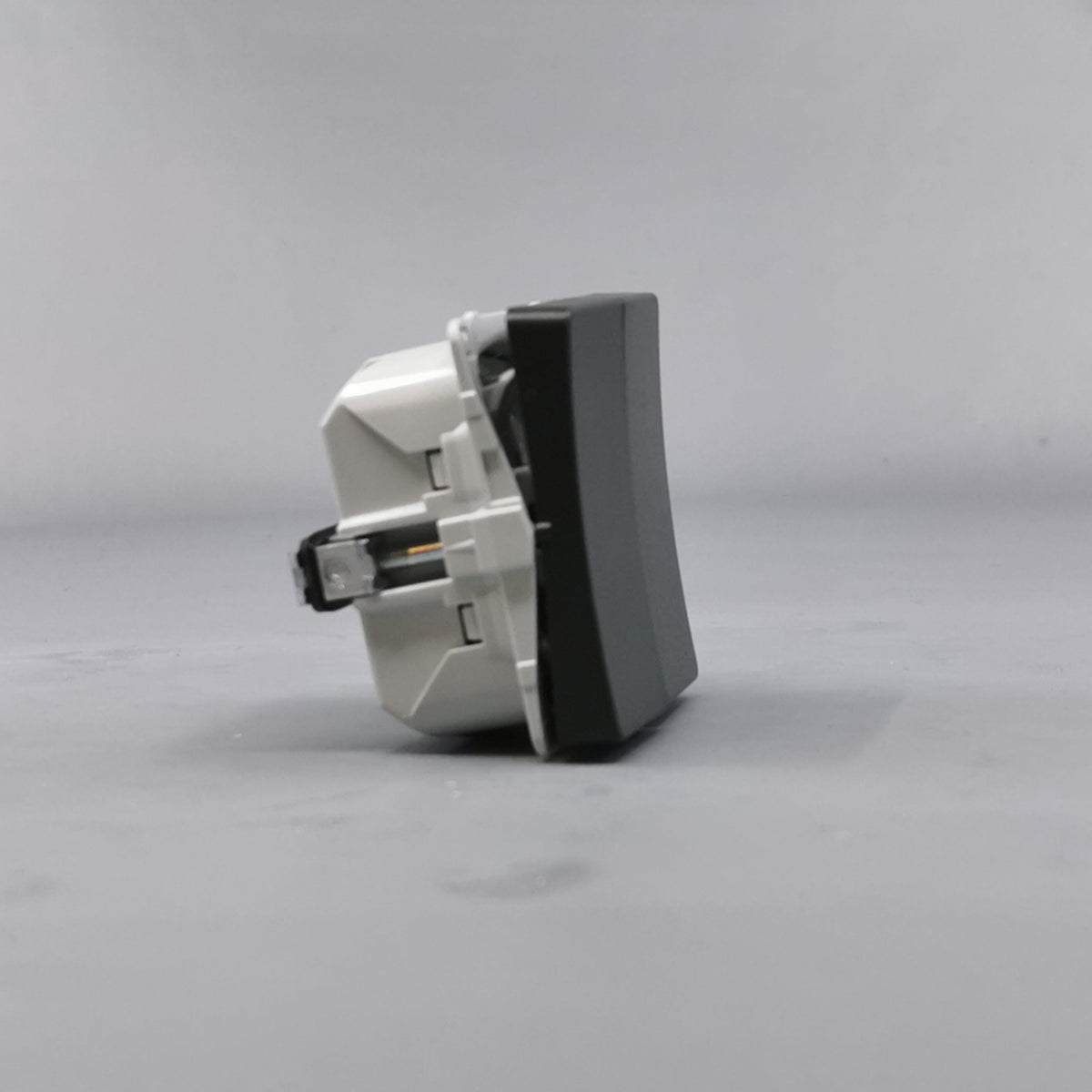 LK FUGA® afbryder krone 16A, koksgrå (360° frame 20)