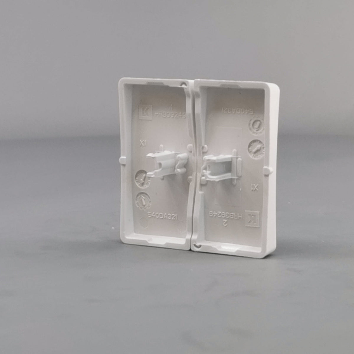 LK FUGA® afbryder 16A Tangent ½ modul, hvid (ny type) (360° frame 15)
