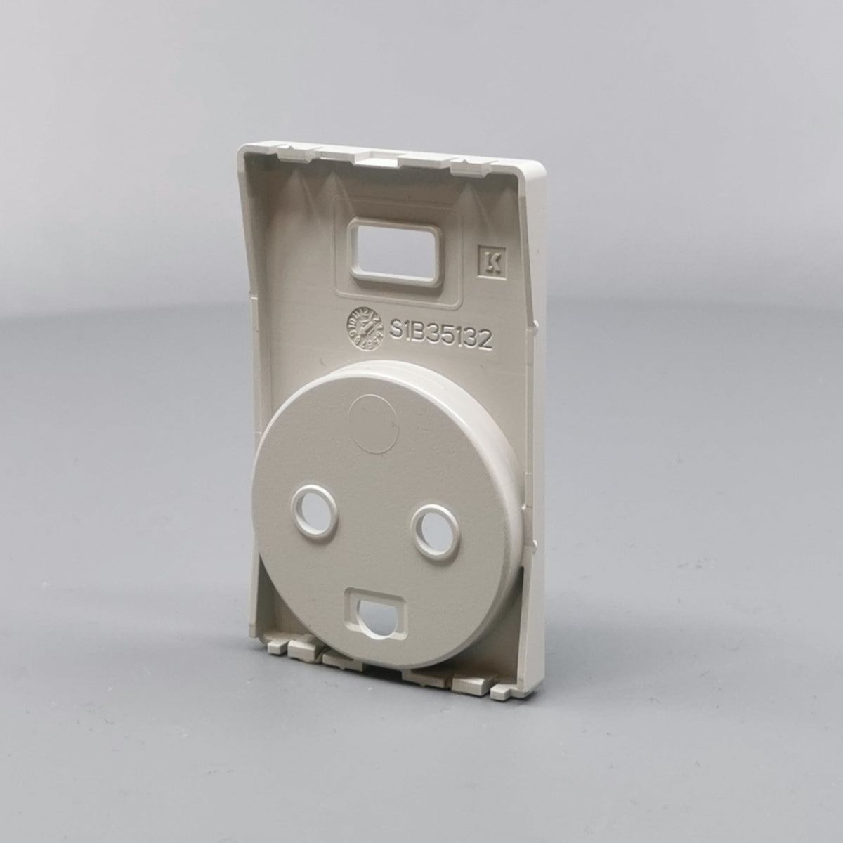 FUGA afdækning Stikk. m/j med 5V USB-lader Lysegrå (360° frame 15)