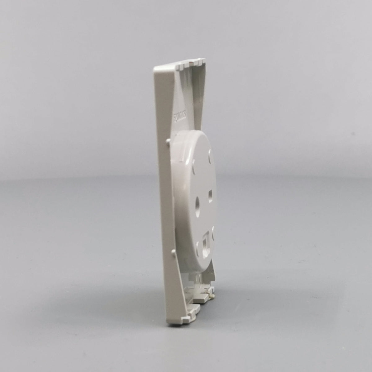 Fuga afdækning til hospital stikkontakt m. jord 1½ modul - lysegrå (360° frame 8)