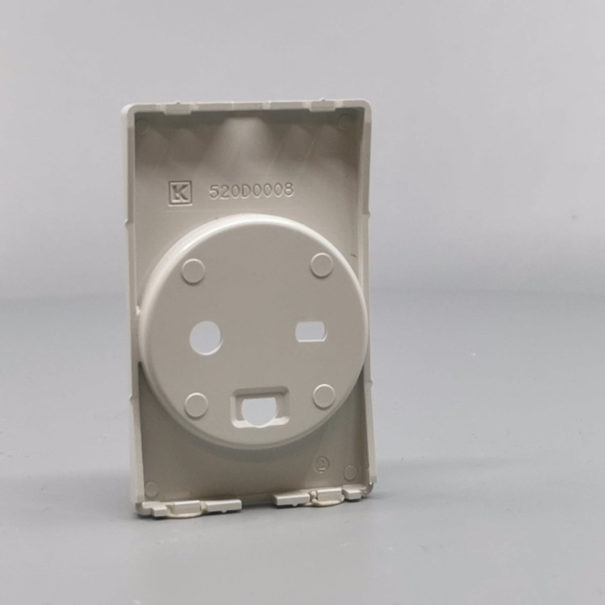 Fuga afdækning til hospital stikkontakt m. jord 1½ modul - lysegrå (360° frame 12)