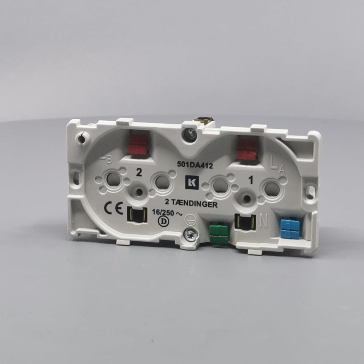 Fuga dobbelt stikkontakt for 2 tændinger 2-polet m (360° frame 2)