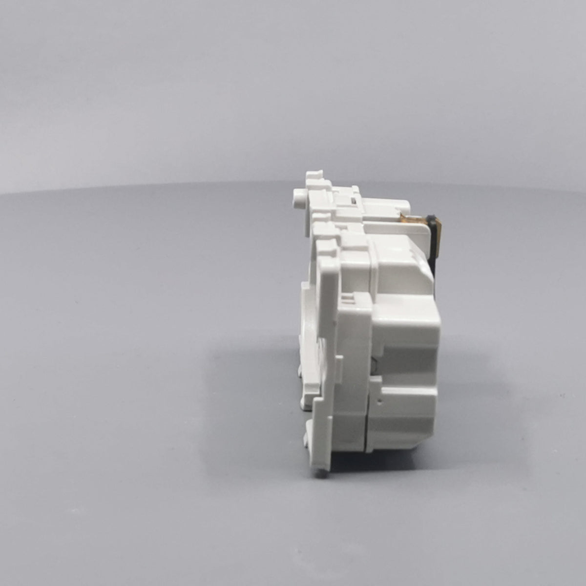 Fuga dobbelt stikkontakt for 2 tændinger 2-polet m (360° frame 7)