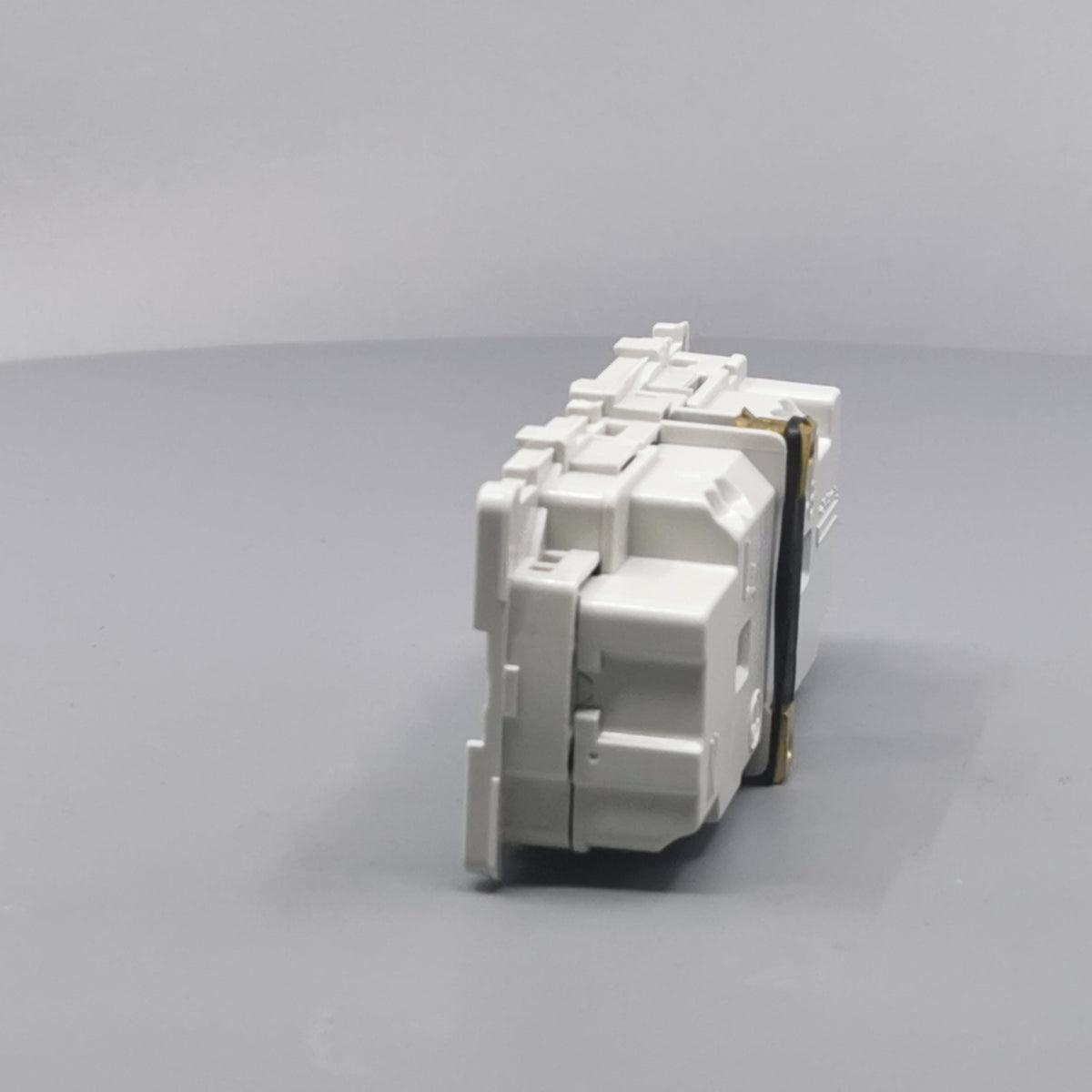 Fuga dobbelt stikkontakt for 2 tændinger 2-polet m (360° frame 8)