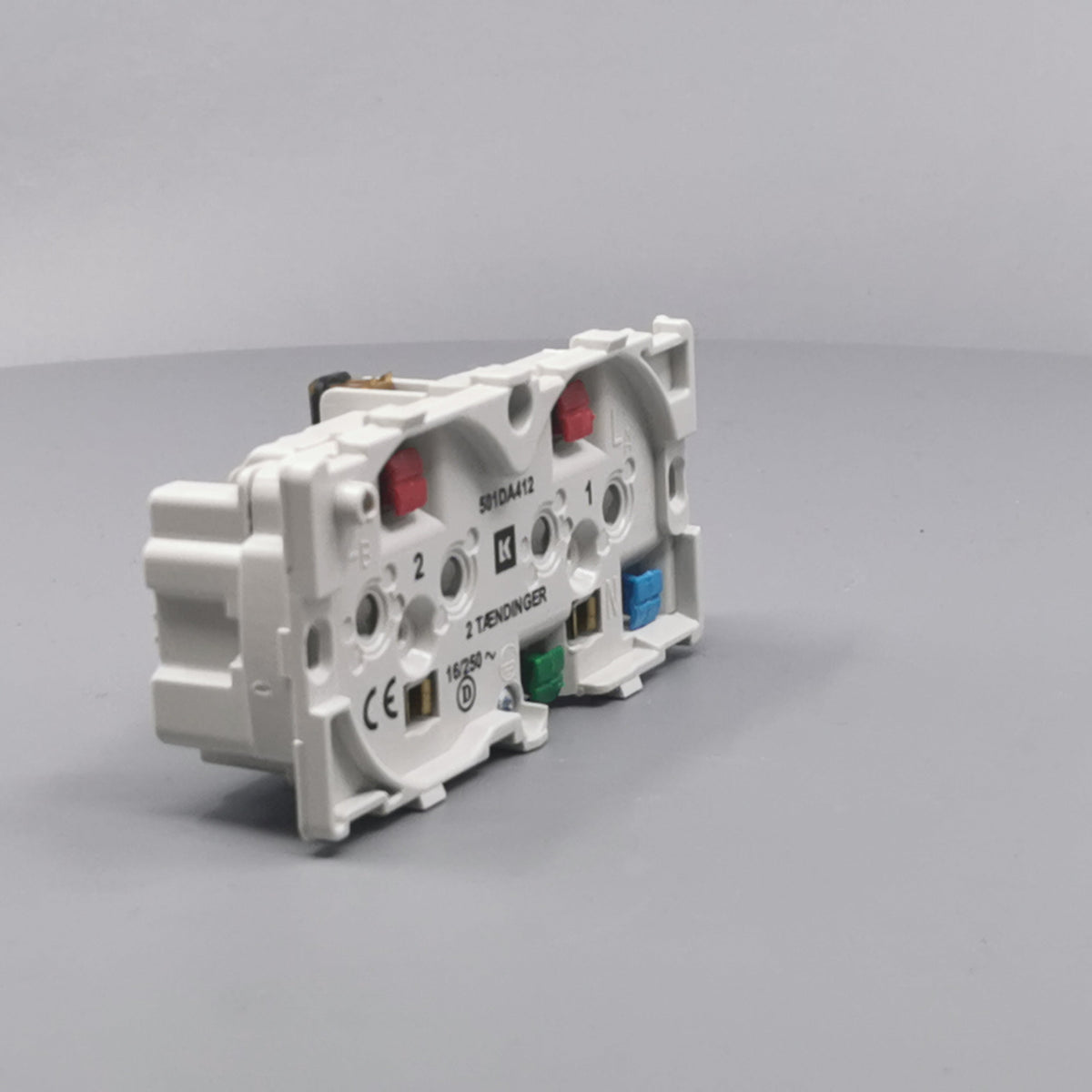 Fuga dobbelt stikkontakt for 2 tændinger 2-polet m (360° frame 21)
