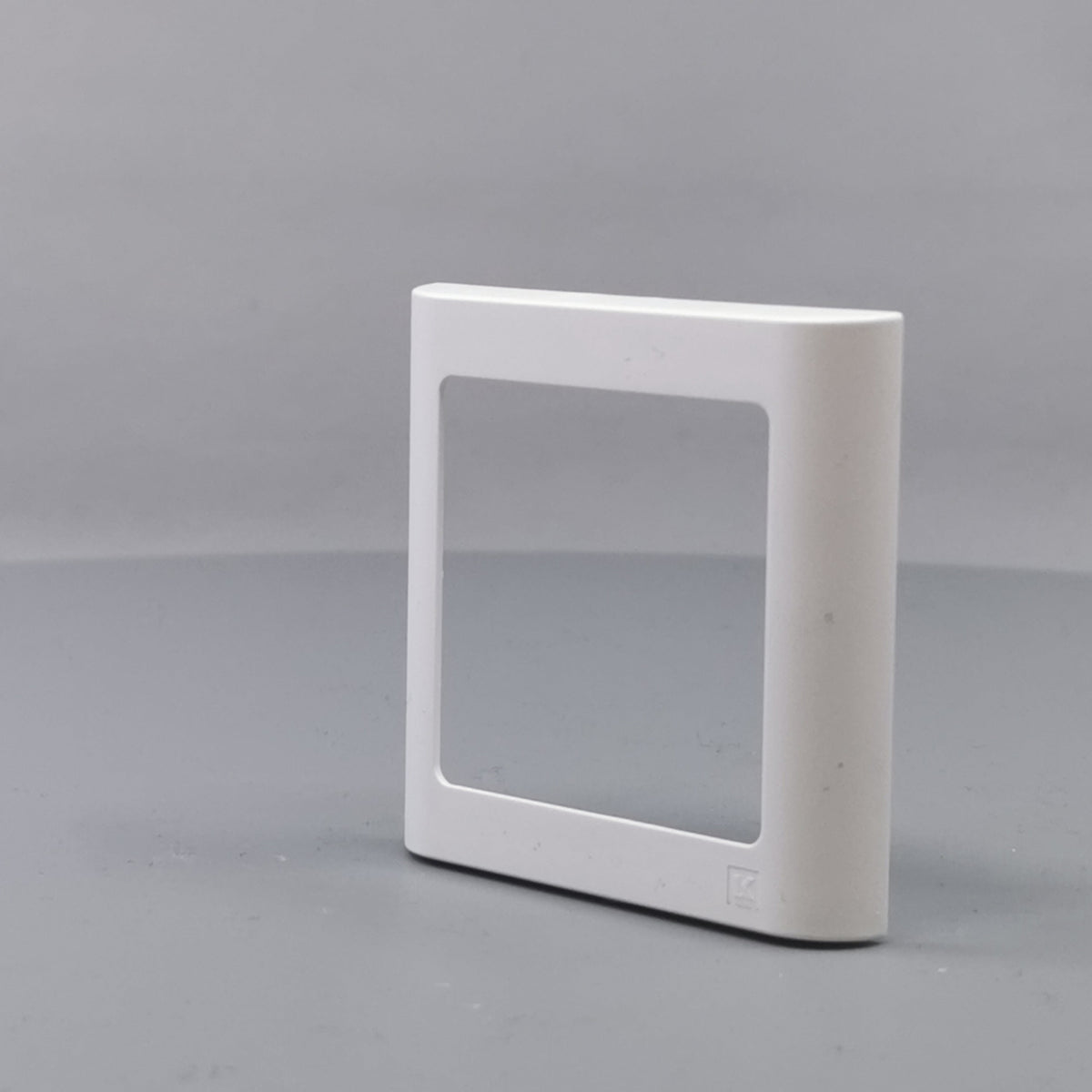 LK Fuga ramme SOFT 63 1m - hvid (360° frame 4)
