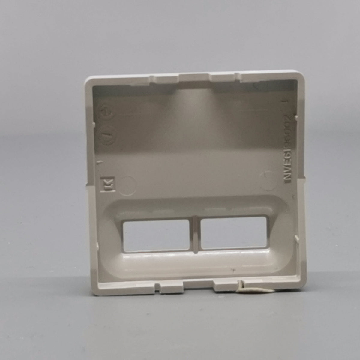 Fuga afdækning til 2 USB-ladere lysegrå (360° frame 13)