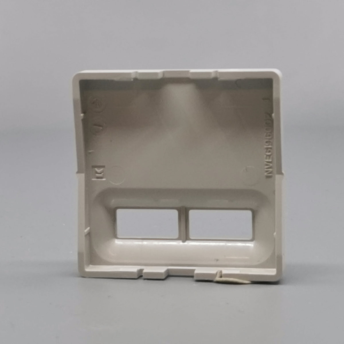 Fuga afdækning til 2 USB-ladere lysegrå (360° frame 14)