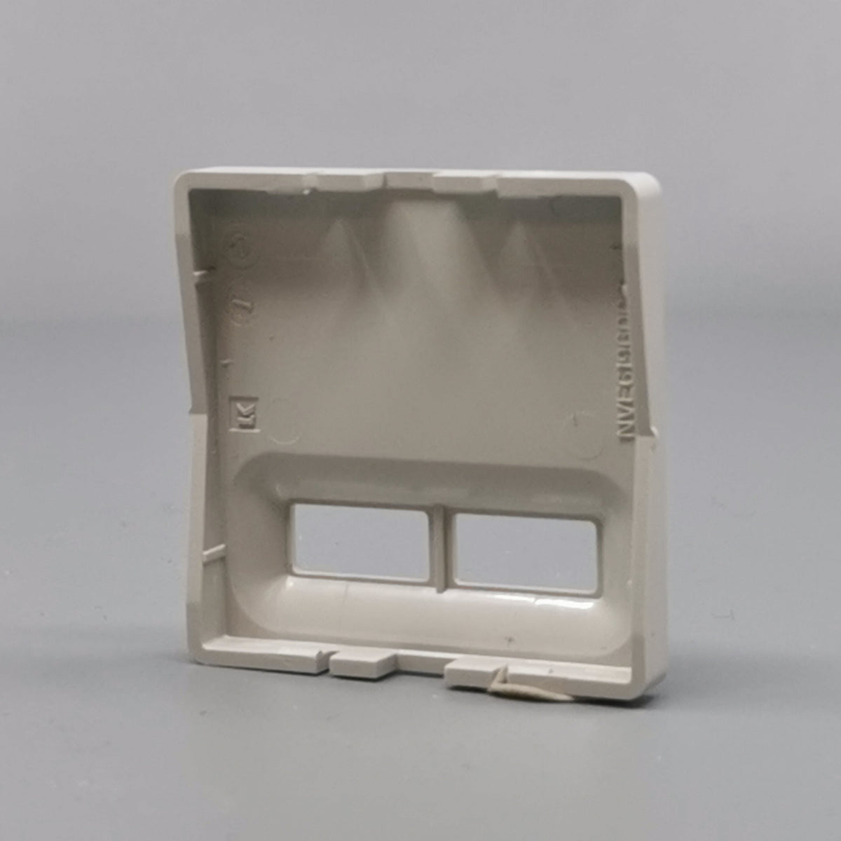 Fuga afdækning til 2 USB-ladere lysegrå (360° frame 15)