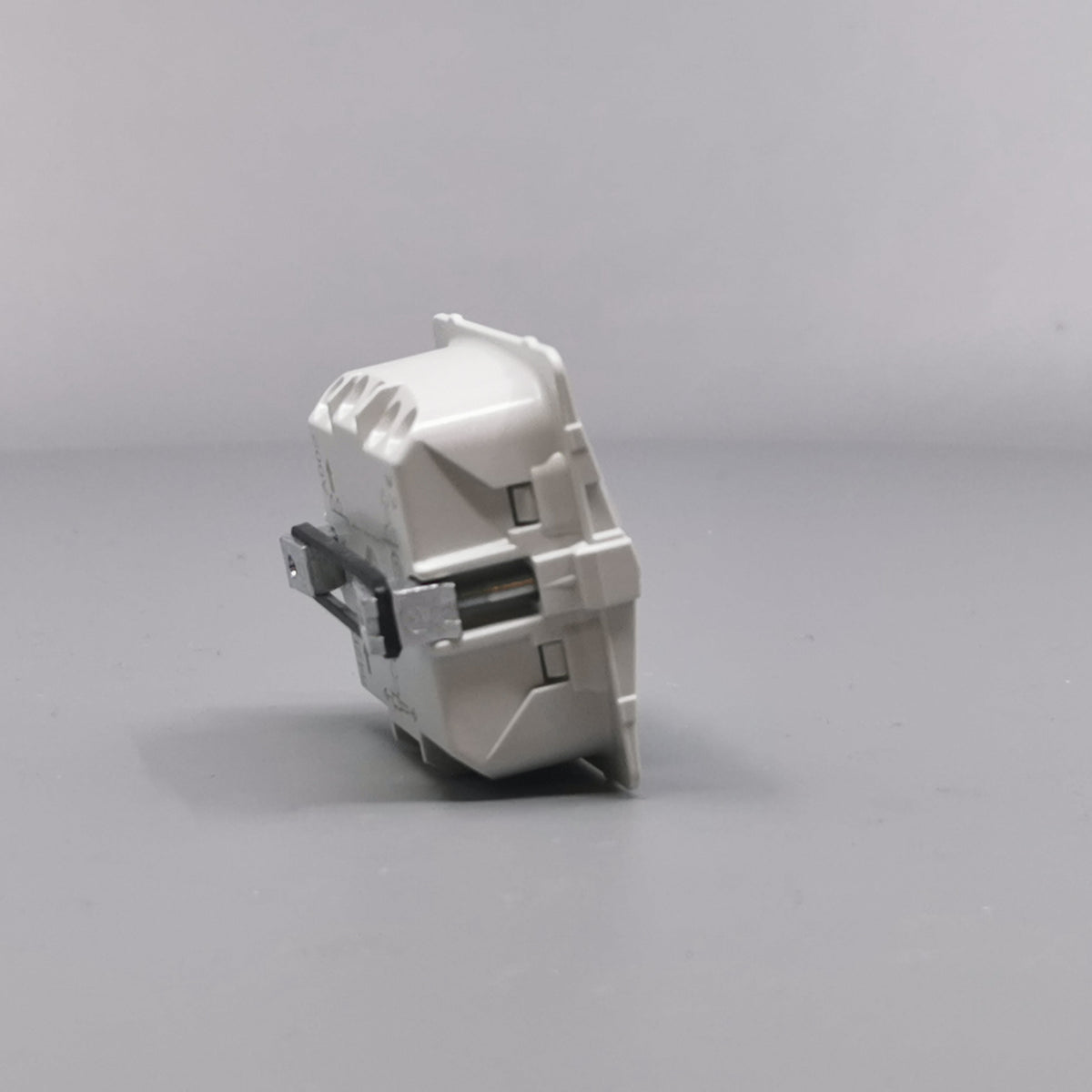 Fuga 2-polet afbryder 16A uden afdækning (360° frame 18)
